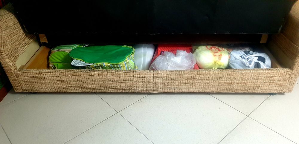 Продам диван б/у