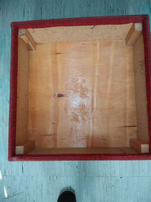 Журнальный столик.