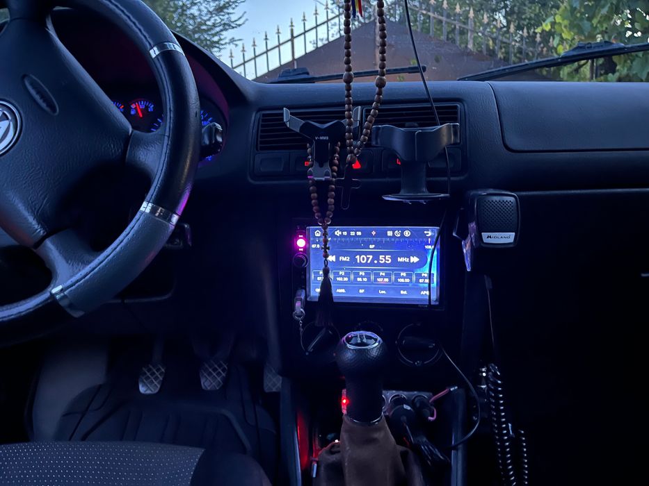 Vând Volkswagen Golf 4 1.6 Benzină
