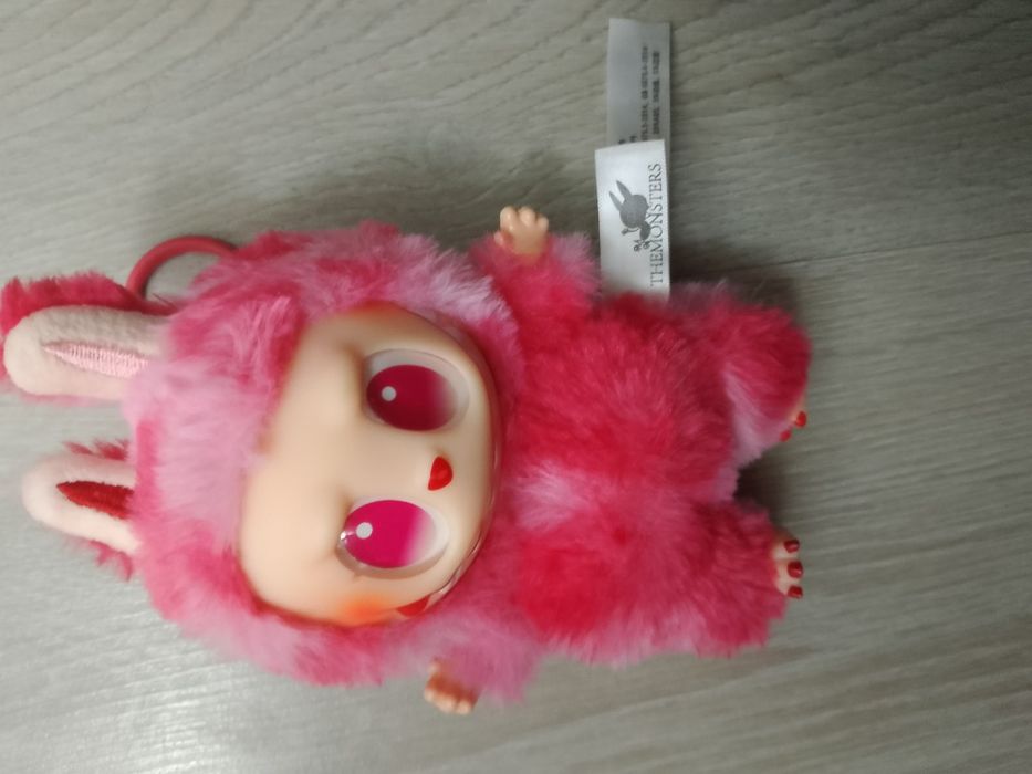 Лабубу игрушка..