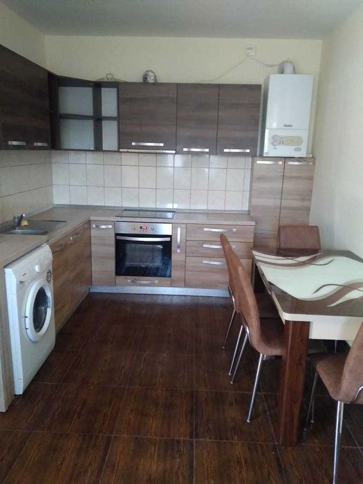 Apartament la casa de inchiriat