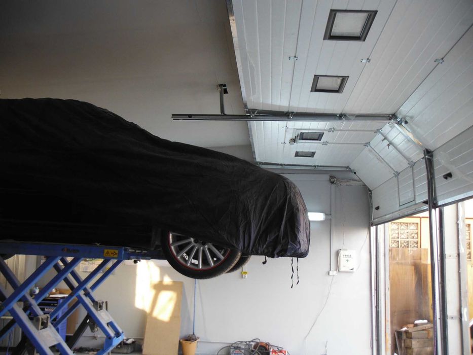 Usa sectionala izolata de garaj rezidential 2500/2000 xpt doors