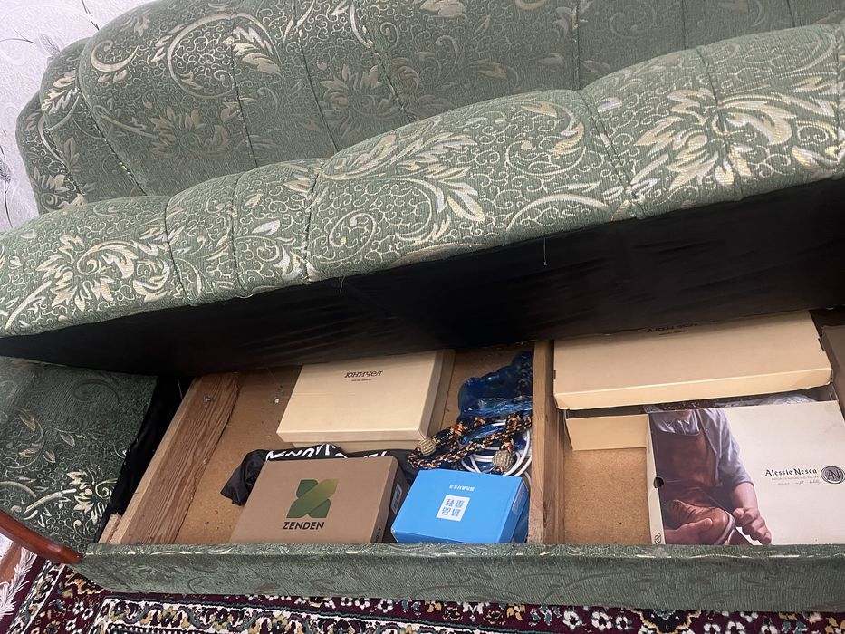 Угловой диван для гостиной