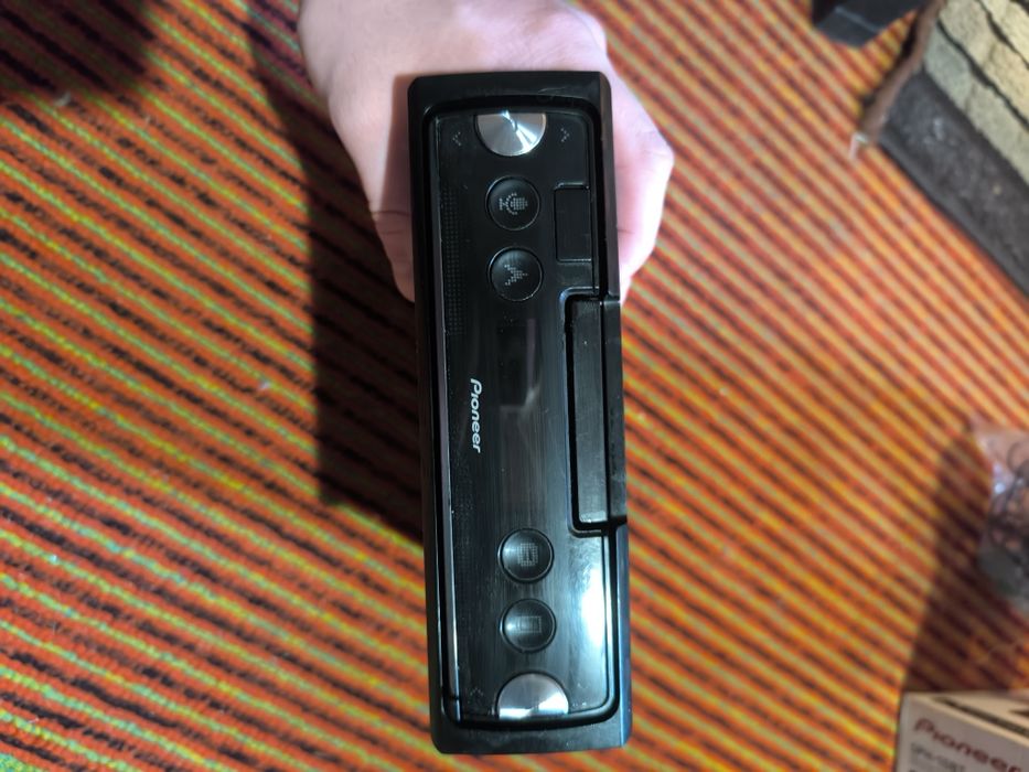 Магнитола Pioneer