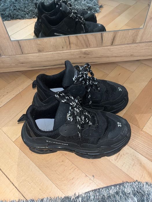 Balenciaga размер 37