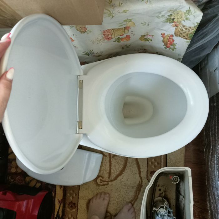 Продам унитаз в хорошем качестве
