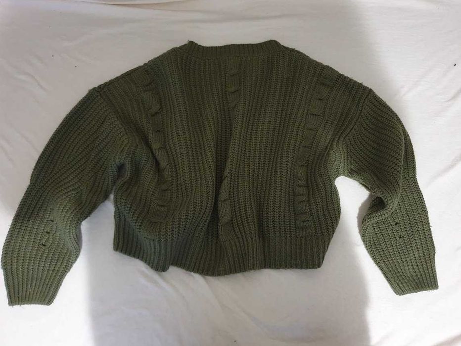 Pulover/Cardigan Stradivarius,marimea L,stare buna