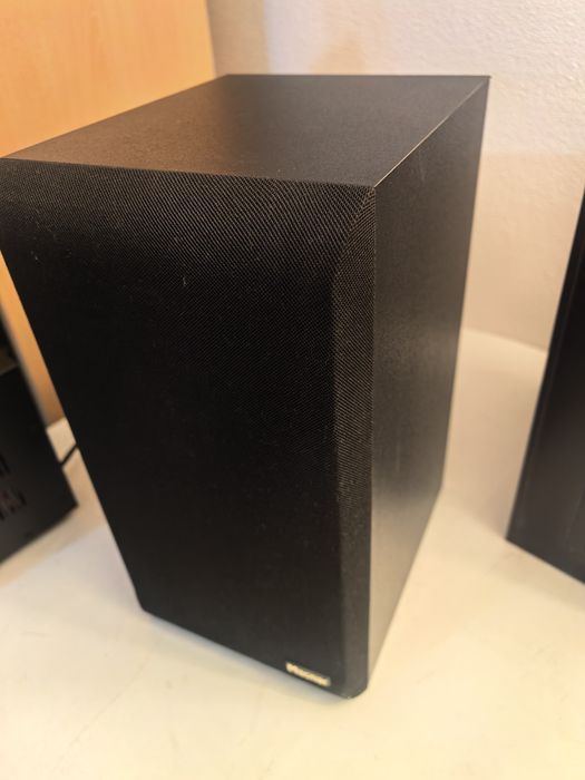 Boxe Magnat 3 cai 4-8 ohmi 2x120W