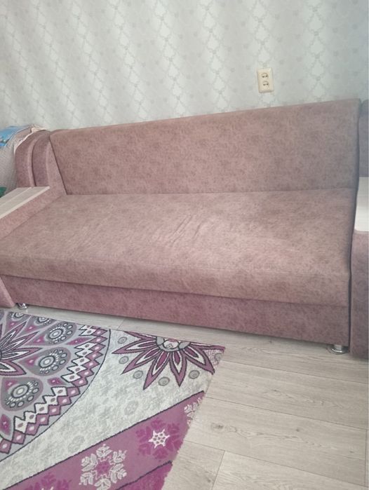 Мягкии мебель диван