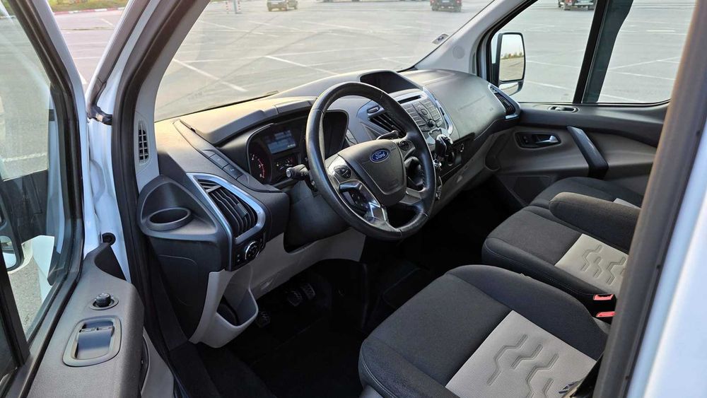 Ford Tourneo Custom, 2,2 TDCI, 155 C.P., 9 Locuri, 2016, Model lung