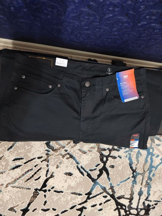 Джинсы Levi's 511 slim fit twill. 34\32;