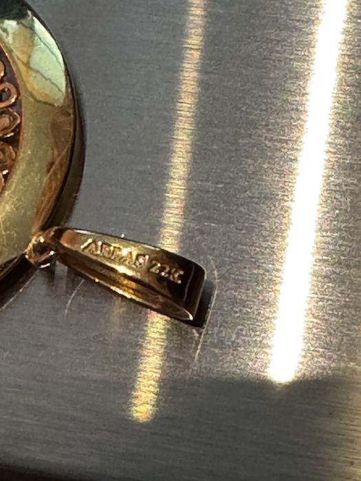 Уникална златна висулка - 3.59гр. - 22К