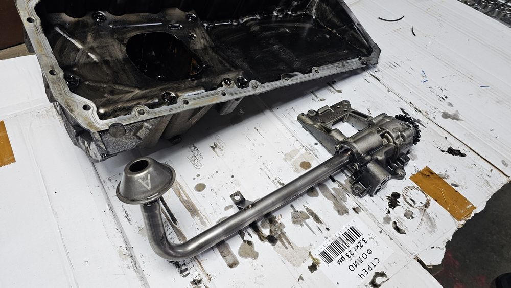 Картер с маслена помпа за бмв е39 bmw e39 karter maslena pompa