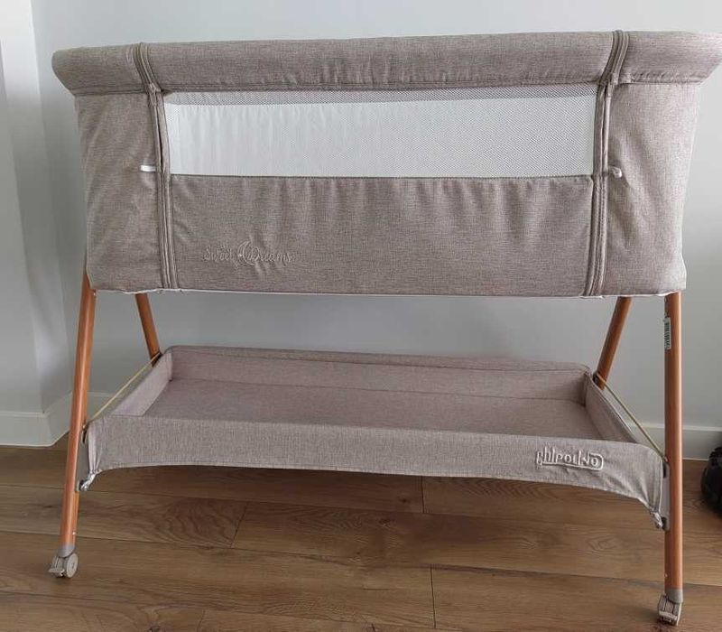 Кошара next to me