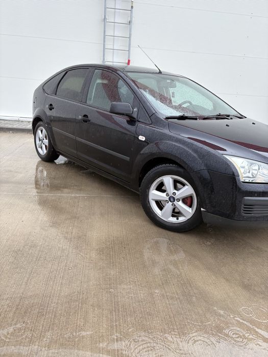 Vând Ford Focus 1.4 benzina