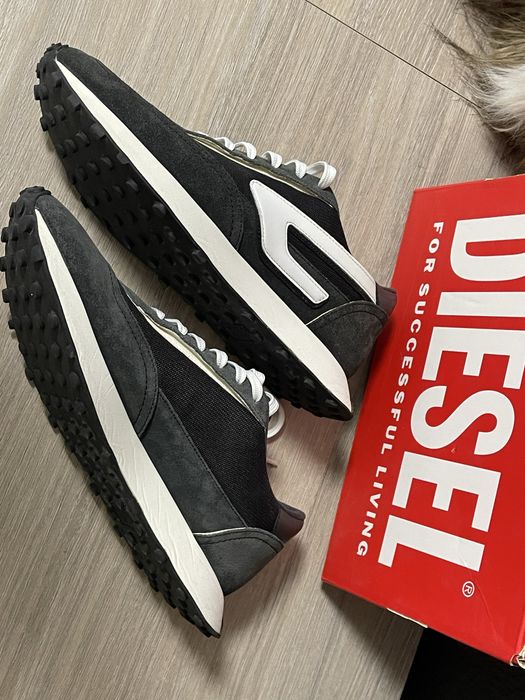 Adidasi Diesel, marimea 42