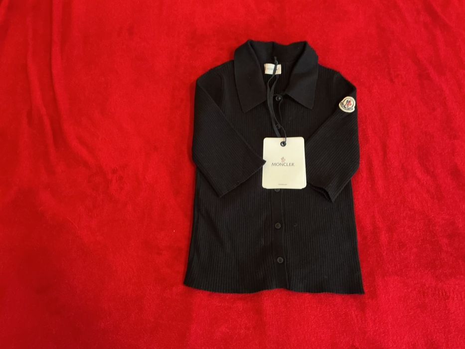 Bluza dama moncler cu guler și nasturi