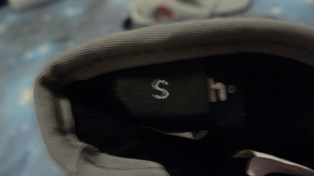 Зимни/Ски шапки, ръкавици:Jack Wolfskin,Napapijri,Reusch,ESKA-GoreTex