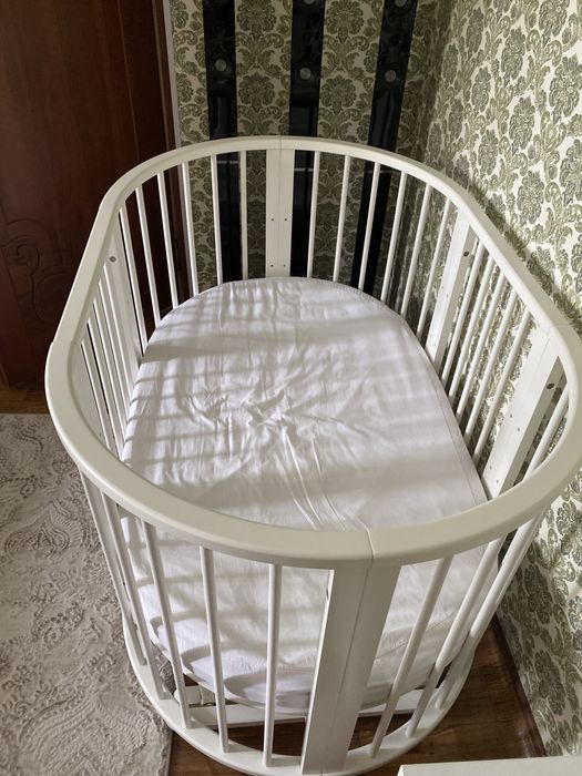 продается кровать