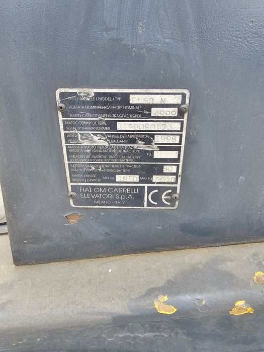 Vand  motostivuitor Fiat OM 7tone electric pe baterii