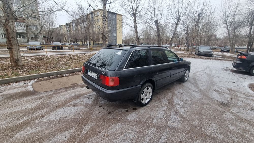 Продам Ауди А6 С4  quattro