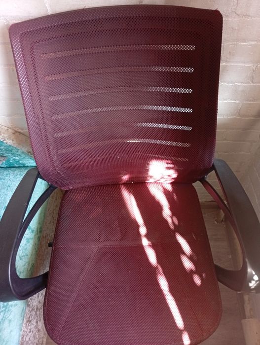 Продам офисное кресло