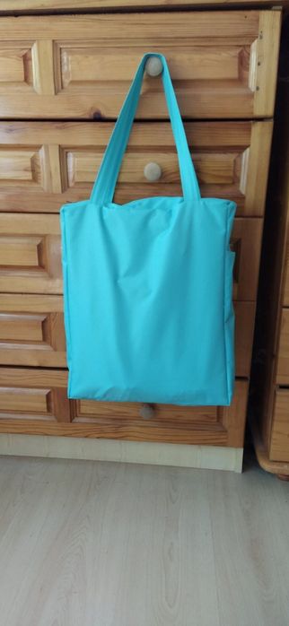 Красива непромукаема кошарка за кола и ПОДАРЪК