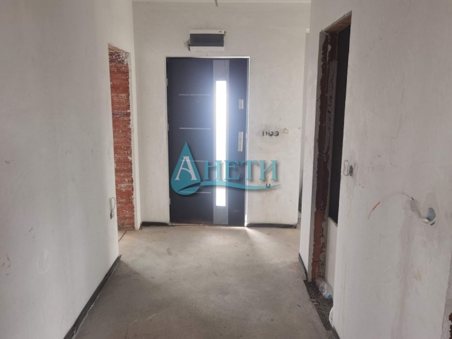 Продава се Къща в Костинброд - 160 кв.м за 2032 €/кв.м - Снимка #10