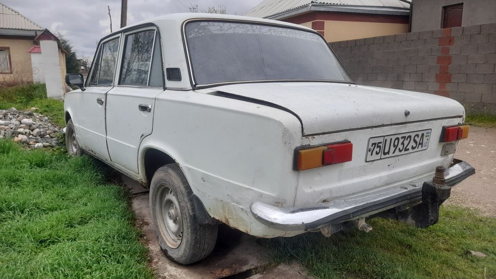 Jiguli 21011 Sotiladi