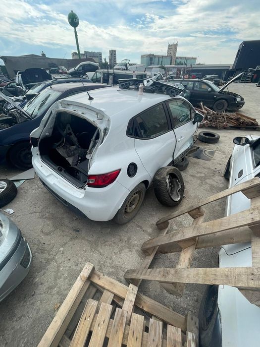 Volan cu comenzi 985105453R Renault Clio 2014 1.5 dCI MT