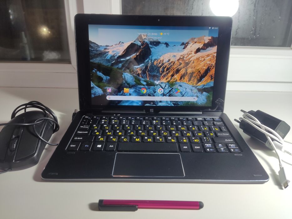 Планшет-ноутбук 2в1