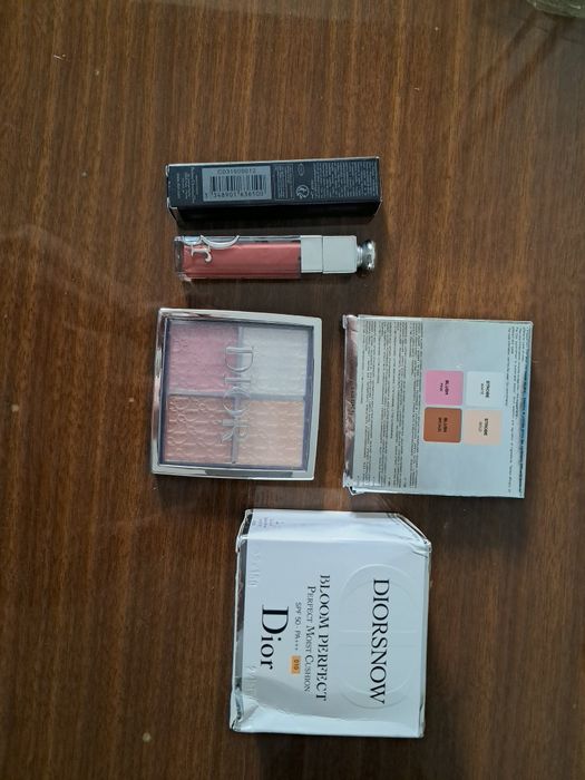 Продам косметику Dior