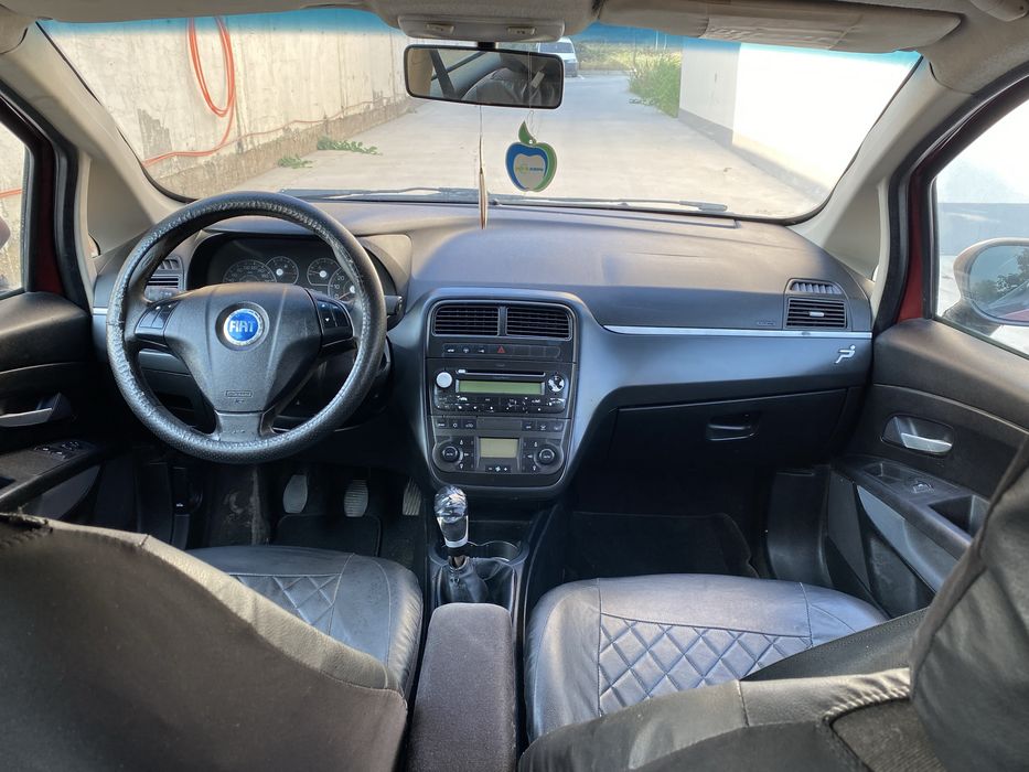 Vand Fiat Punto 1.3 TDI foarte economic An 2008 Stare Buna
