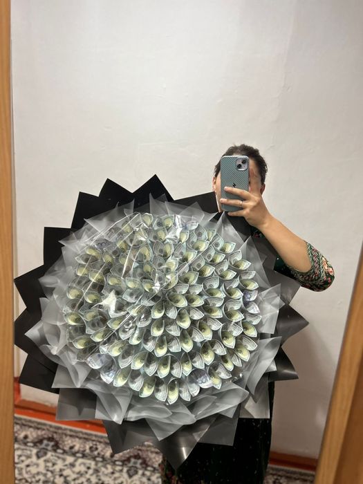 Денежный букет в наличии бар всегда