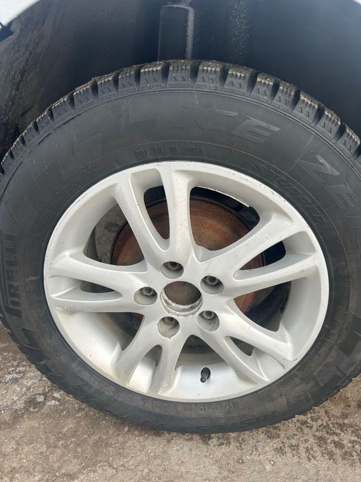 Шины Pirelli Ice Zero 185/65 R14 86T с шипами