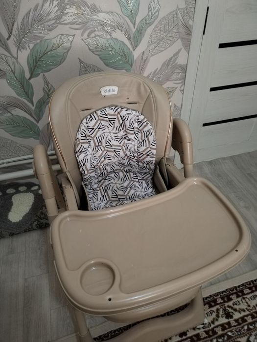 KIDILO. Детское кресло для питания детей.