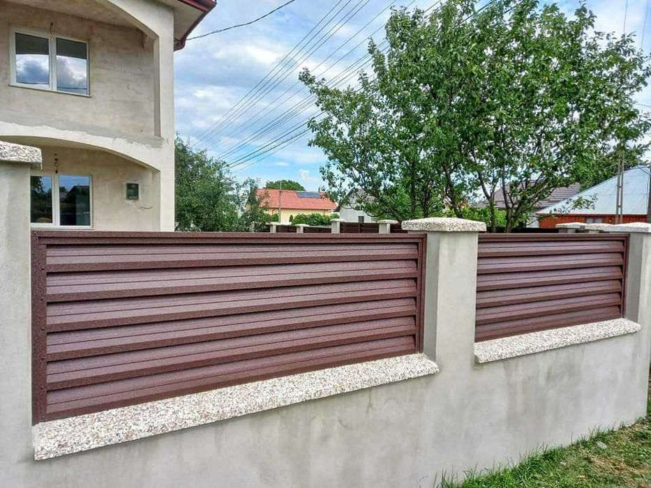 Garduri si porti din panou stil jaluzele, sipca metalica, plasa si BCA