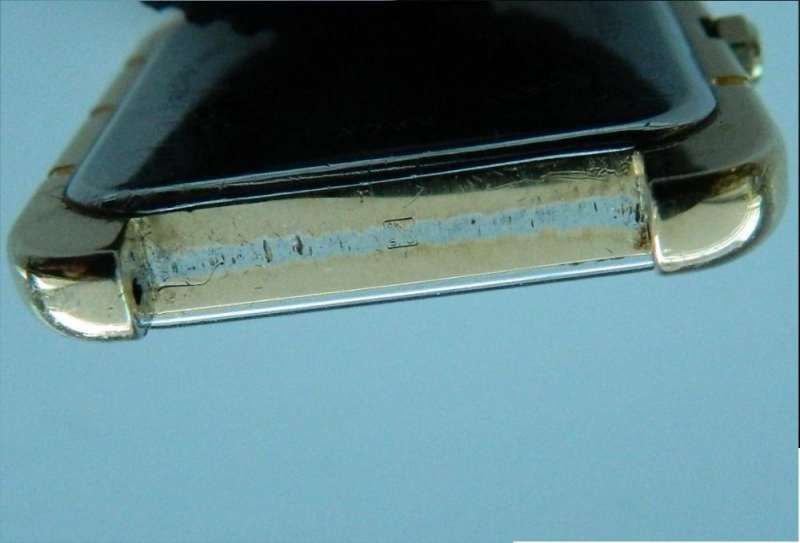 Yves Saint Laurent-много рядък часовник