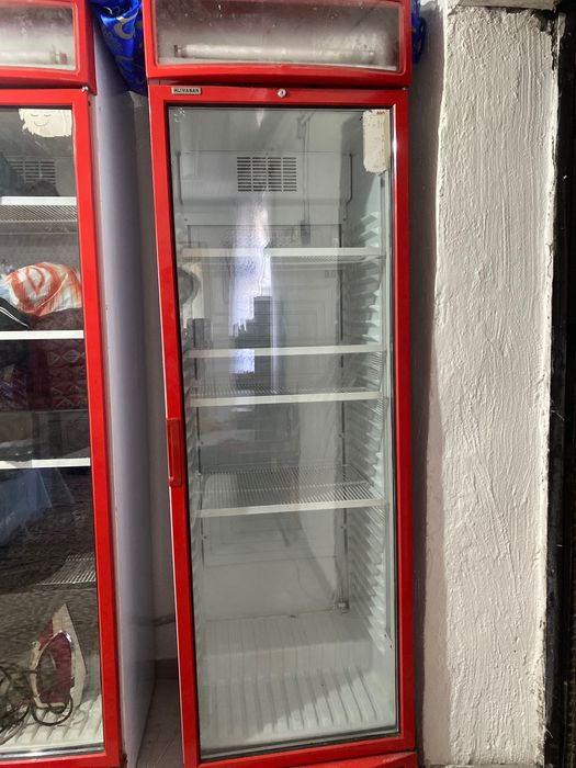 Ветринный холодильник