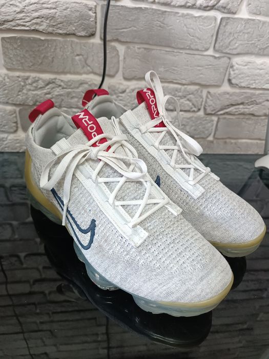 Оригинальные кроссы Nike
