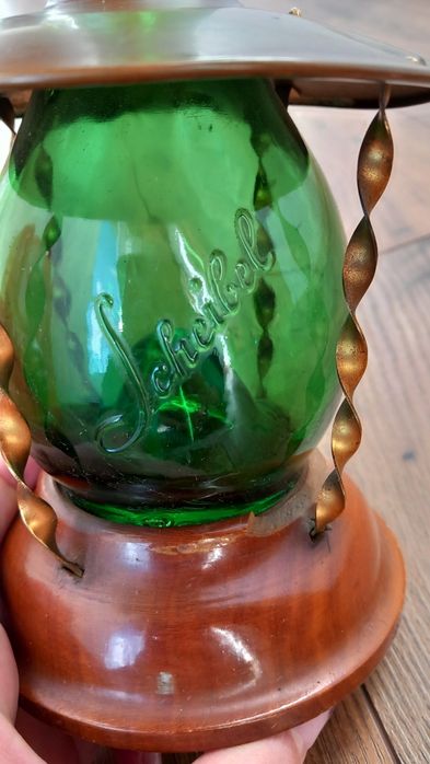 Lampă veche muzicală