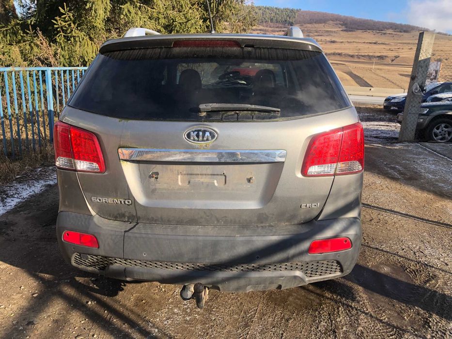 Dezmembrari KIA SORENTO 2011 4x4 2.2 Diesel D4HB Automat P828