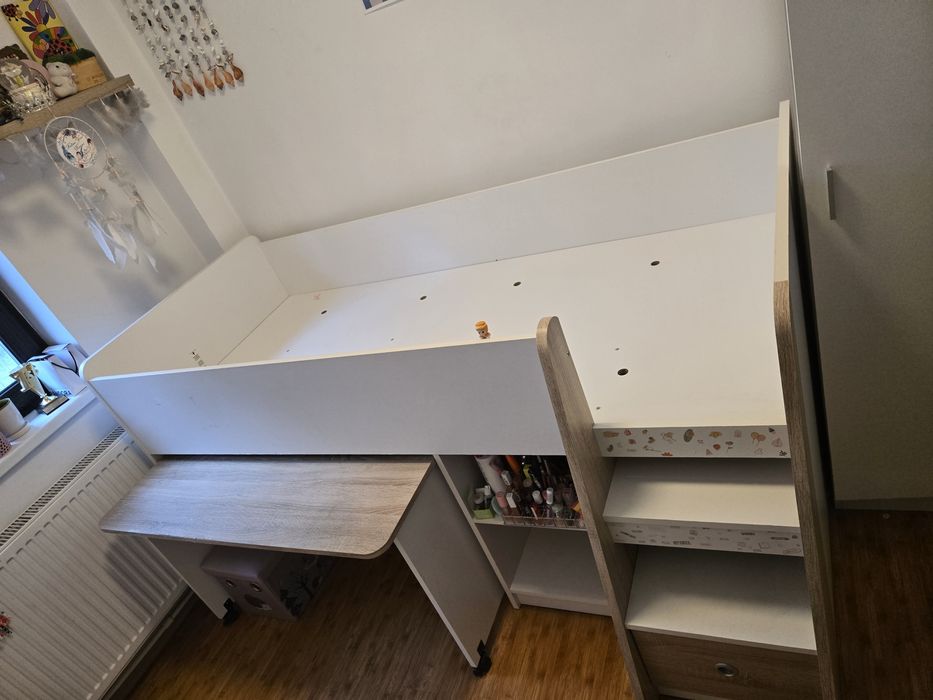 Ansamblu Pat Copil cu birou si spatii de depozitare