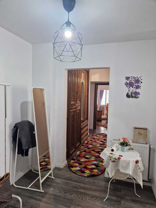 Inchiriere Apartament 3 camere Alexandru cel bun