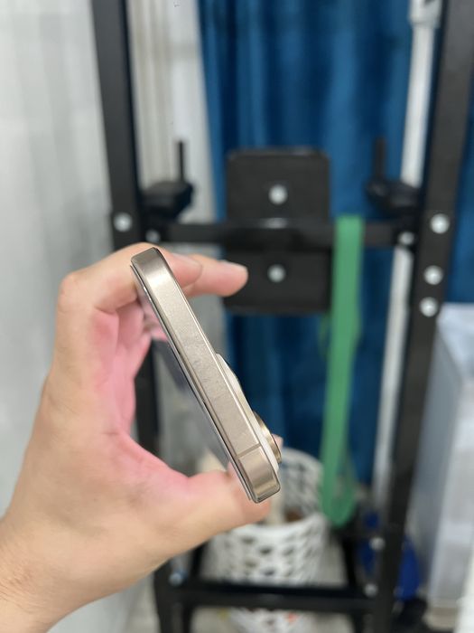 Продам iPhone 16 Pro Max 512gb
