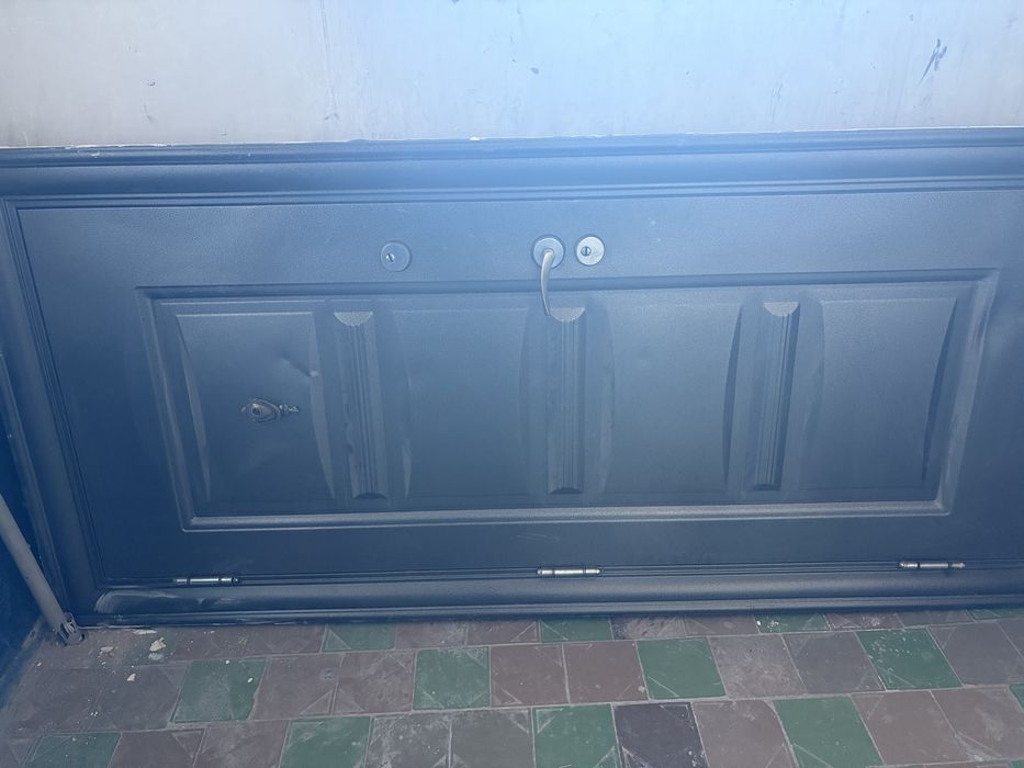 СРОЧНО Входная дверь б/у