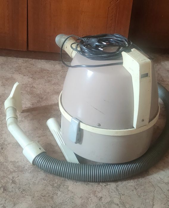 Продается пылесос