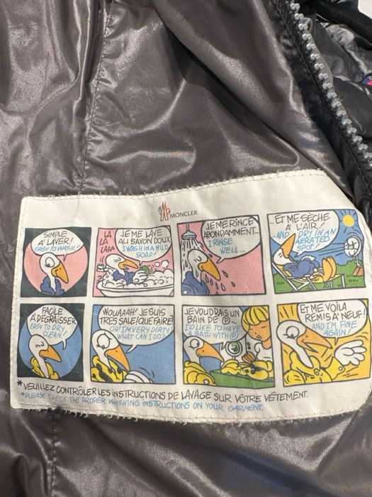 Geaca moncler negru lucios