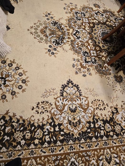 Подарявам употребяван персийски  килим