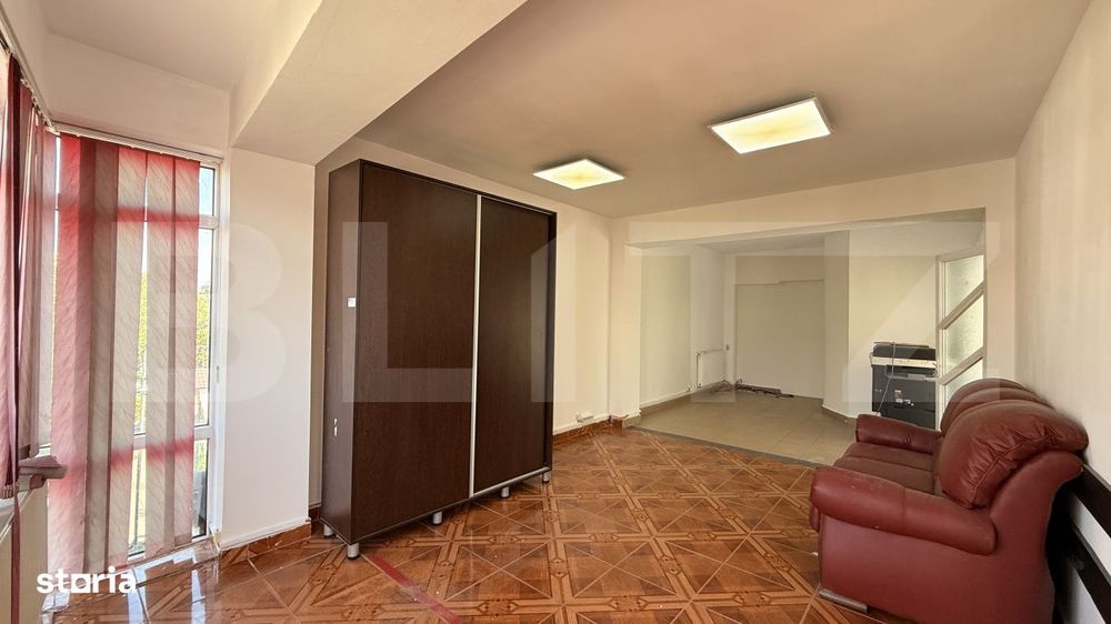 Spatiu comercial P + E + M, 308 mp utili, zona Medicina Veche